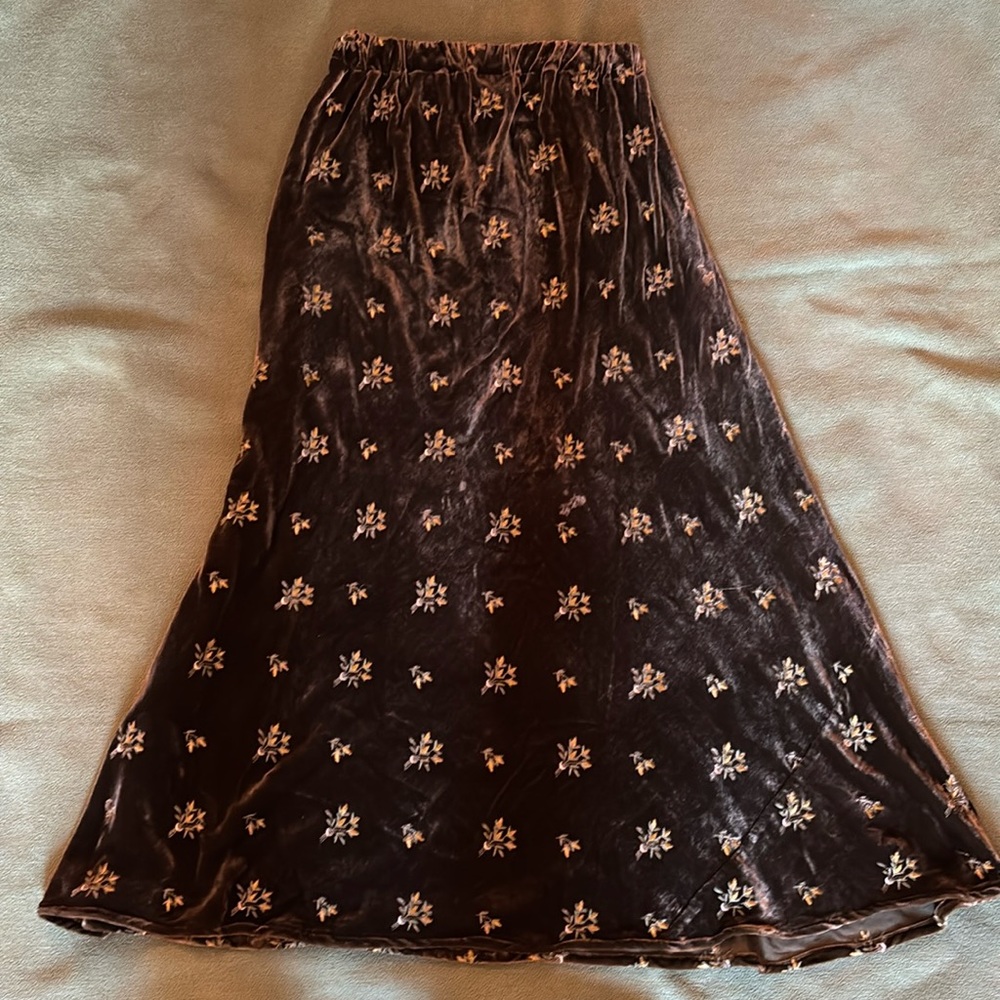 Citron Santa Monica velvet embroidered silk blend skirt-FINAL MARK DOWN